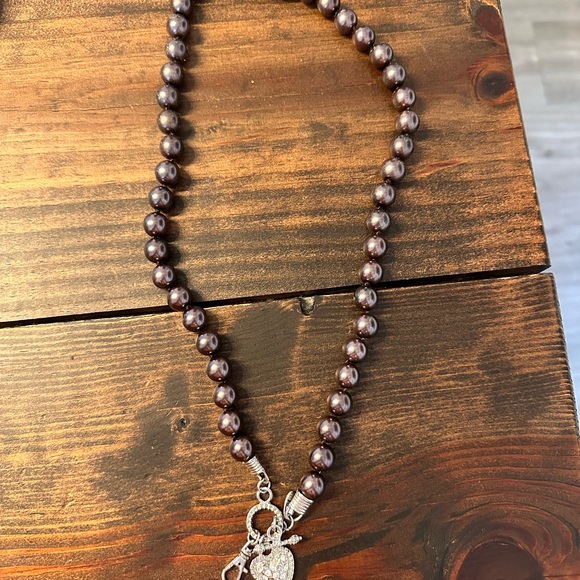 Jewel Kade Brown Pearl Charm Toggle Necklace - Picture 1 of 2